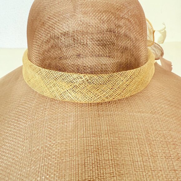 August Wide Brim Straw Hat Natural Feather Bow Vintage Elegant Church Derby - Picture 7 of 14